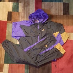 Vintage Nike Windbreaker and pants combo Size L